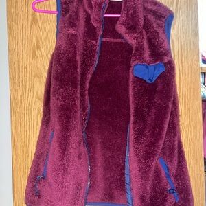 Women’s Burgundy Fleece Vest